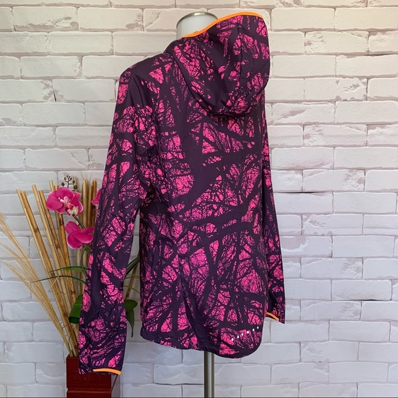 Nike‎ Enchanted Impossibly Light Running Jacket - Picture 4 of 9